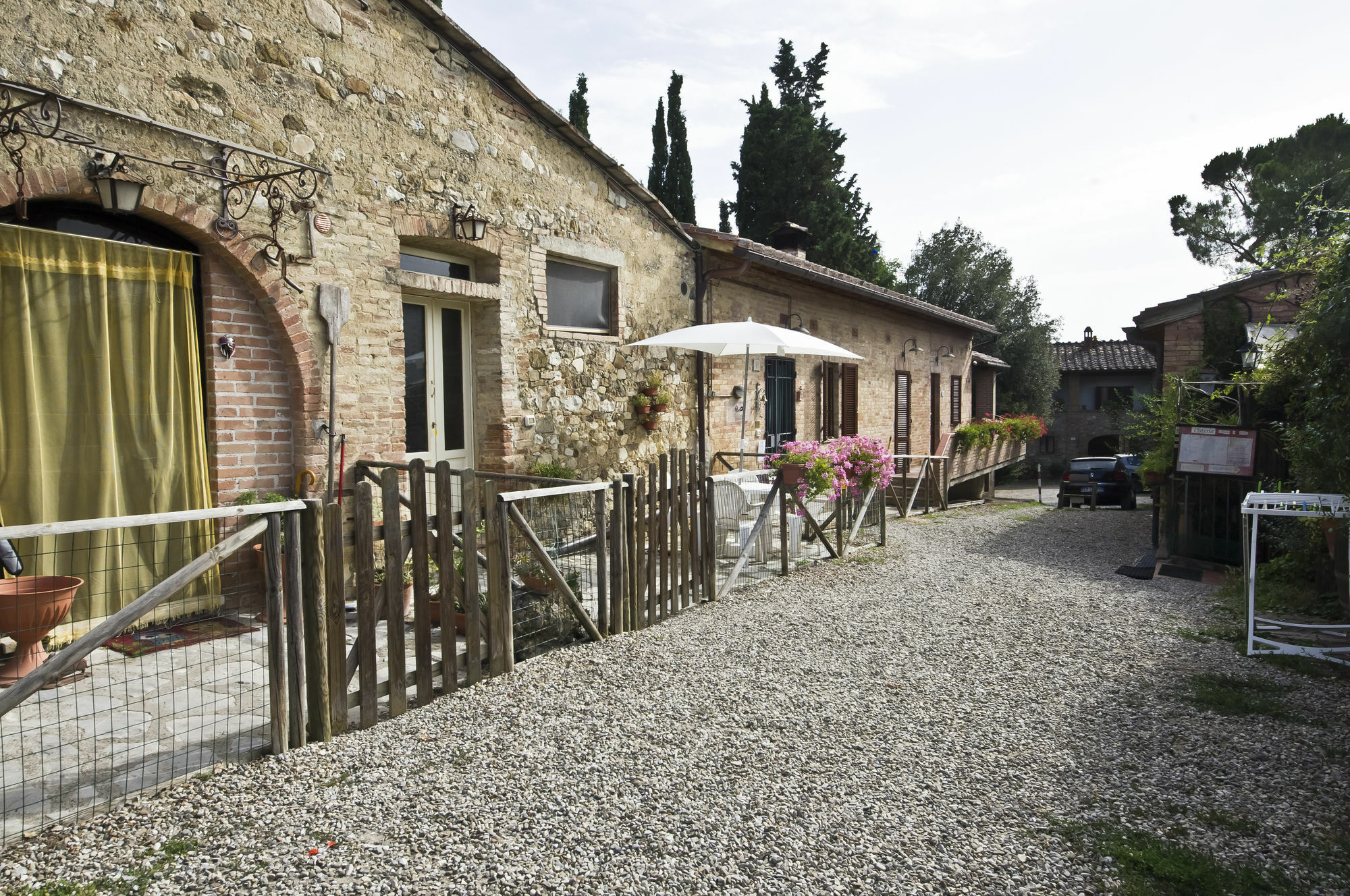 Agriturismo La Magione Quercegrossa Exterior foto